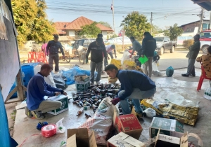 งานสาธารณสุขและสิ่งแวดล้อม สำนักปลัด ร่วมกับ กองคลัง องค์การบริหารส่วนตำบลเมืองใหม่ จังหวัดหนองบัวลำภู ออกรับ- ซื้อขยะตามโครงการธนาคารขยะองค์การบริหารส่วนตำบลเมืองใหม่และบริการเก็บค่าธรรมเนียมขยะมูลฝอย